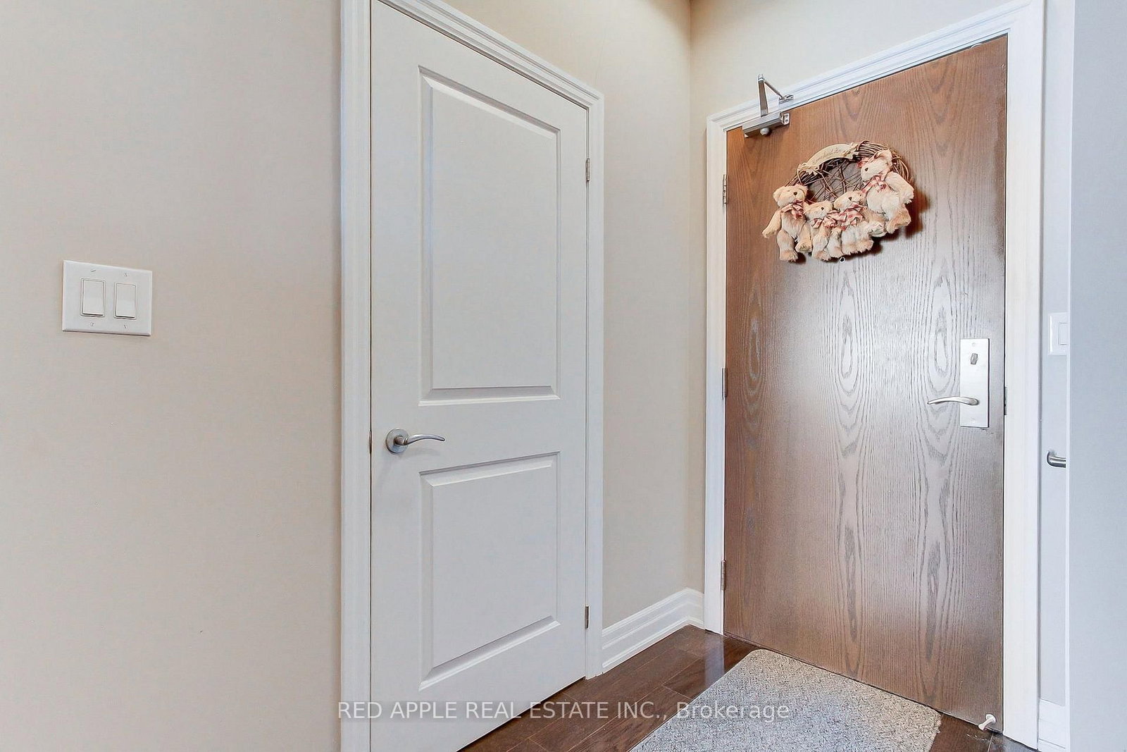 111 Civic Square Gate • #519 • Aurora, ON photo 8