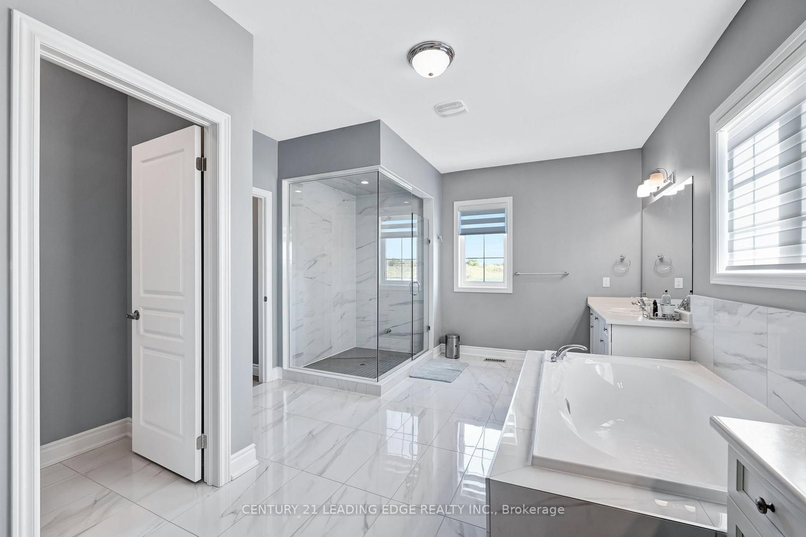 56 Walter Tunny Crescent • East Gwillimbury, ON photo 22