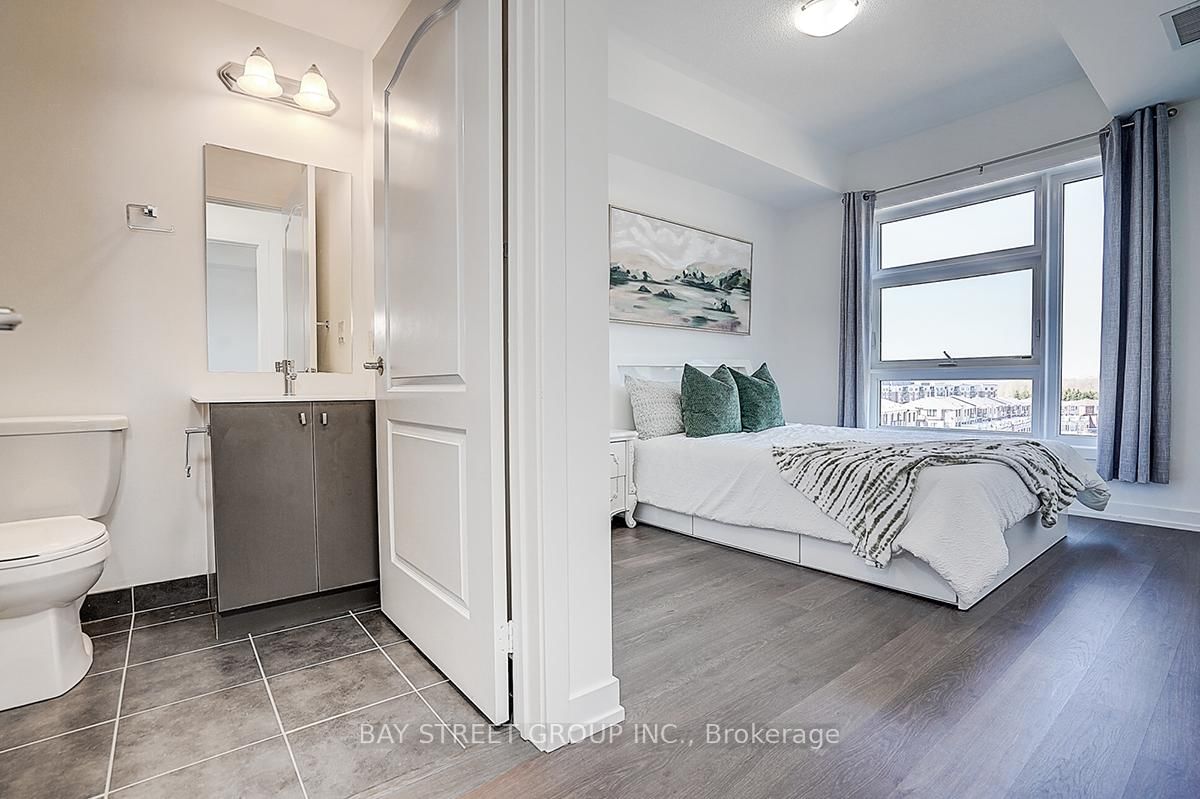 555 William Graham Drive • #348 • Aurora, ON photo 17