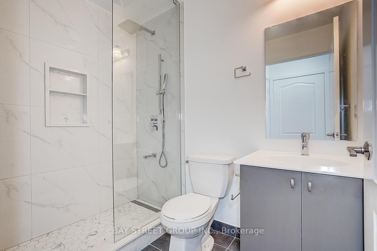 555 William Graham Drive • #348 • Aurora, ON photo 20
