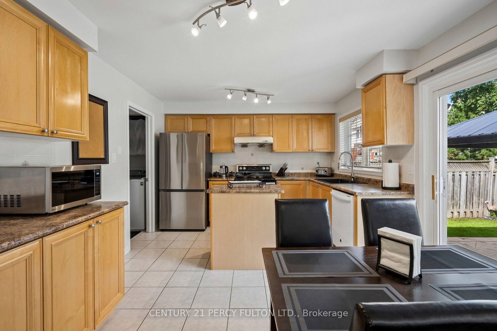 33 Redbud Street • Markham, ON photo 12