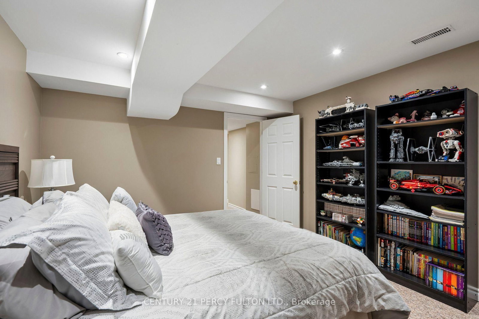 33 Redbud Street • Markham, ON photo 39