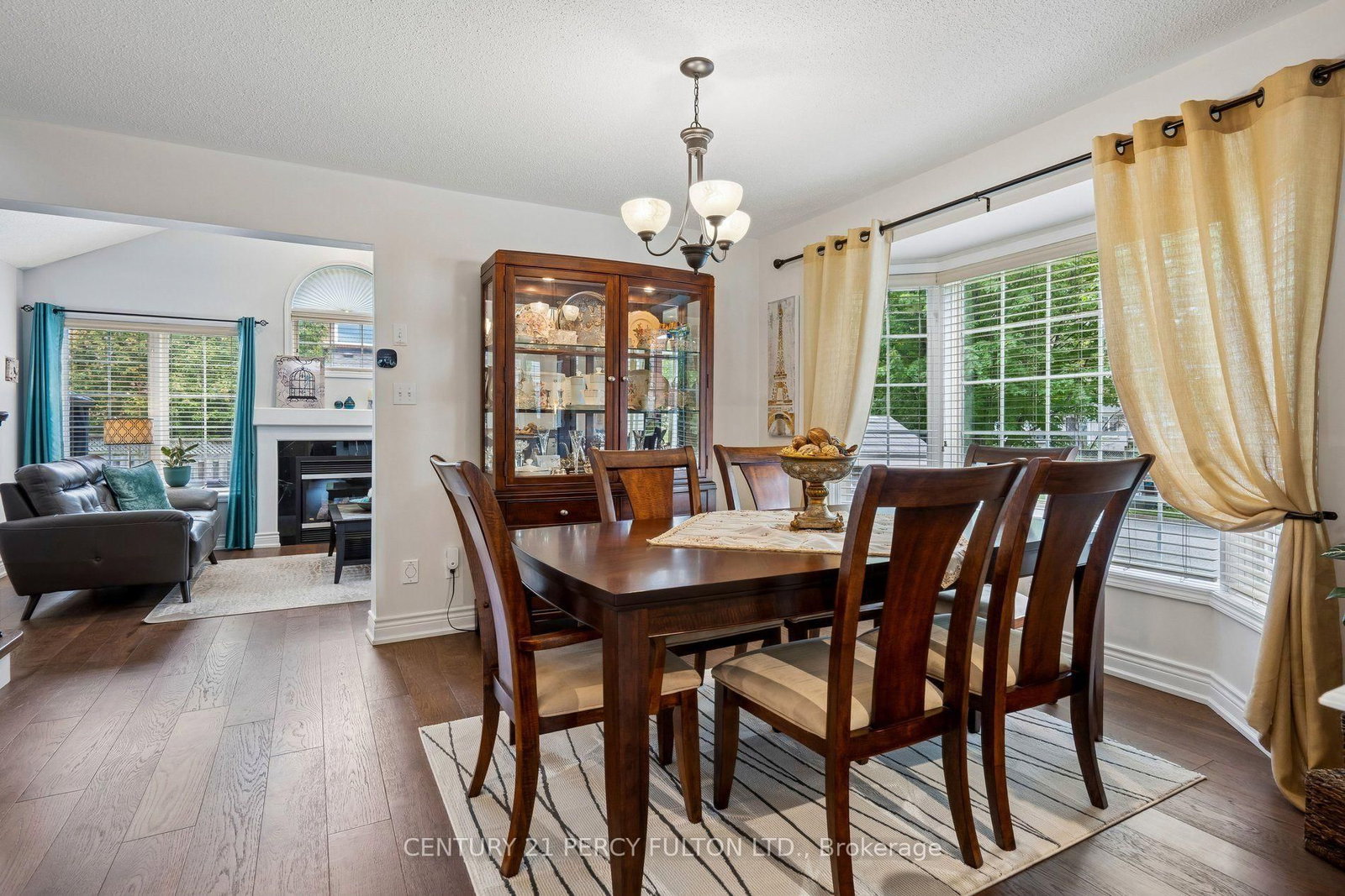 33 Redbud Street • Markham, ON photo 6