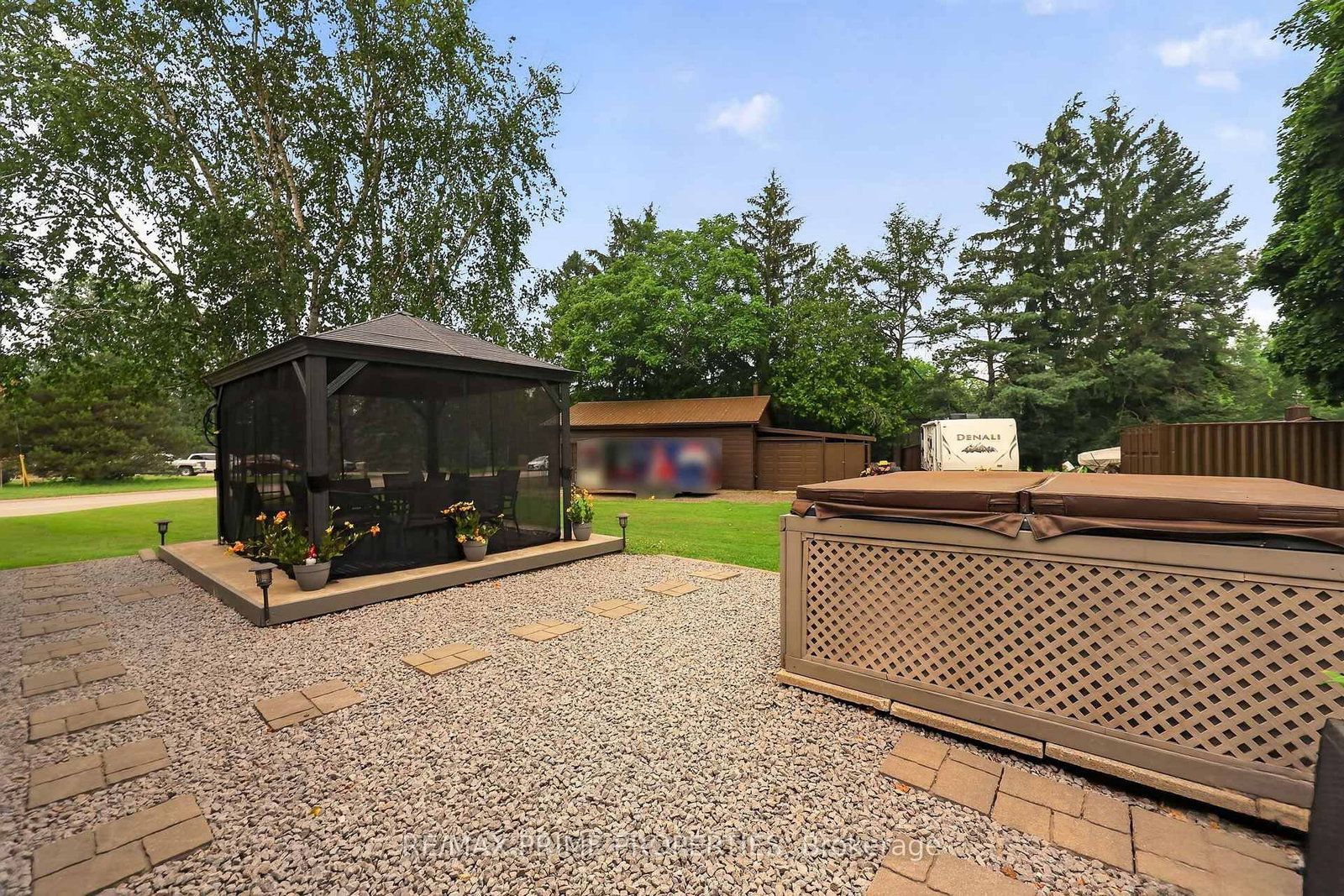 19011 Ninth Line • East Gwillimbury, ON photo 34
