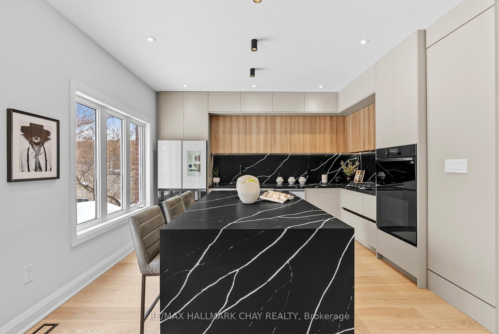 110 Glendower Crescent • Georgina, ON photo 10