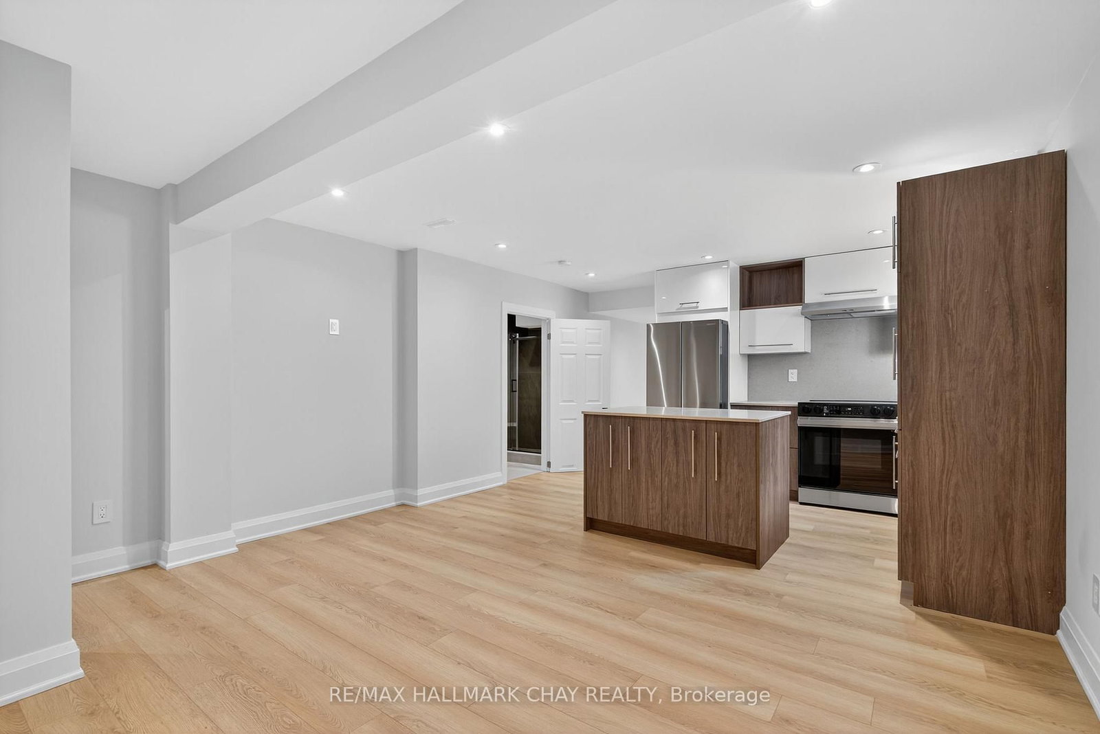 110 Glendower Crescent • Georgina, ON photo 25