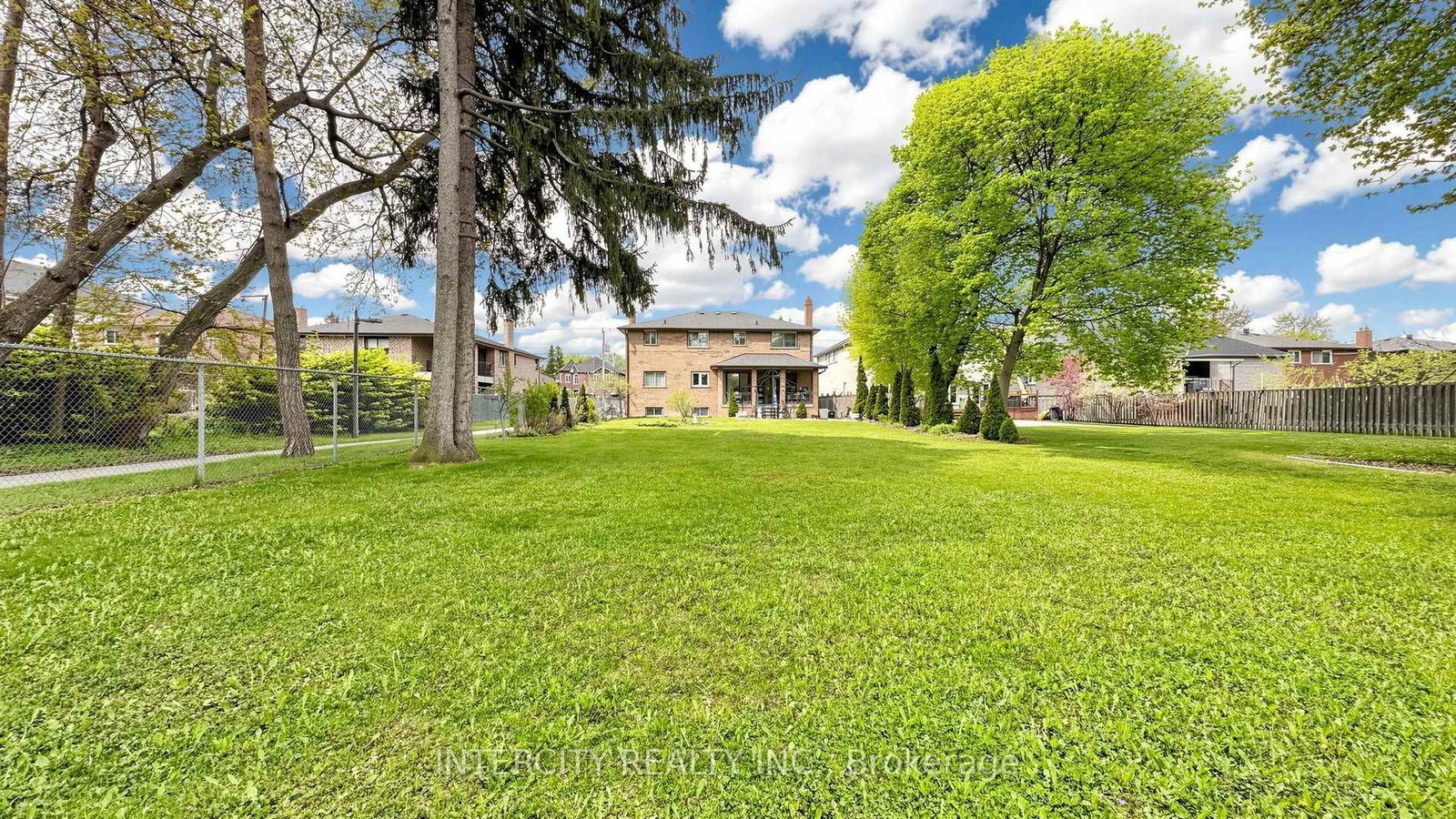 76 Spruce Avenue • Richmond Hill, ON photo 50