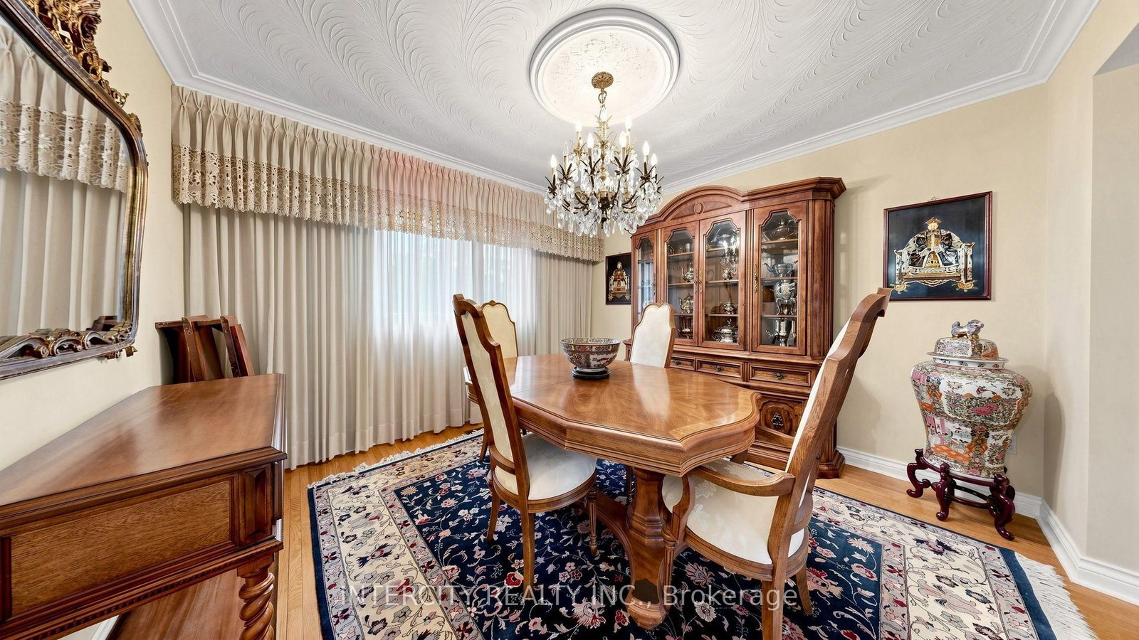 76 Spruce Avenue • Richmond Hill, ON photo 8