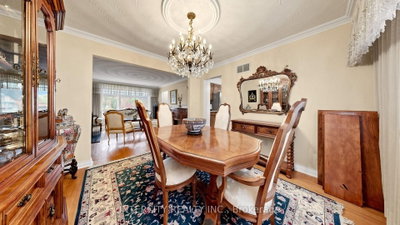 76 Spruce Avenue • Richmond Hill, ON photo 9