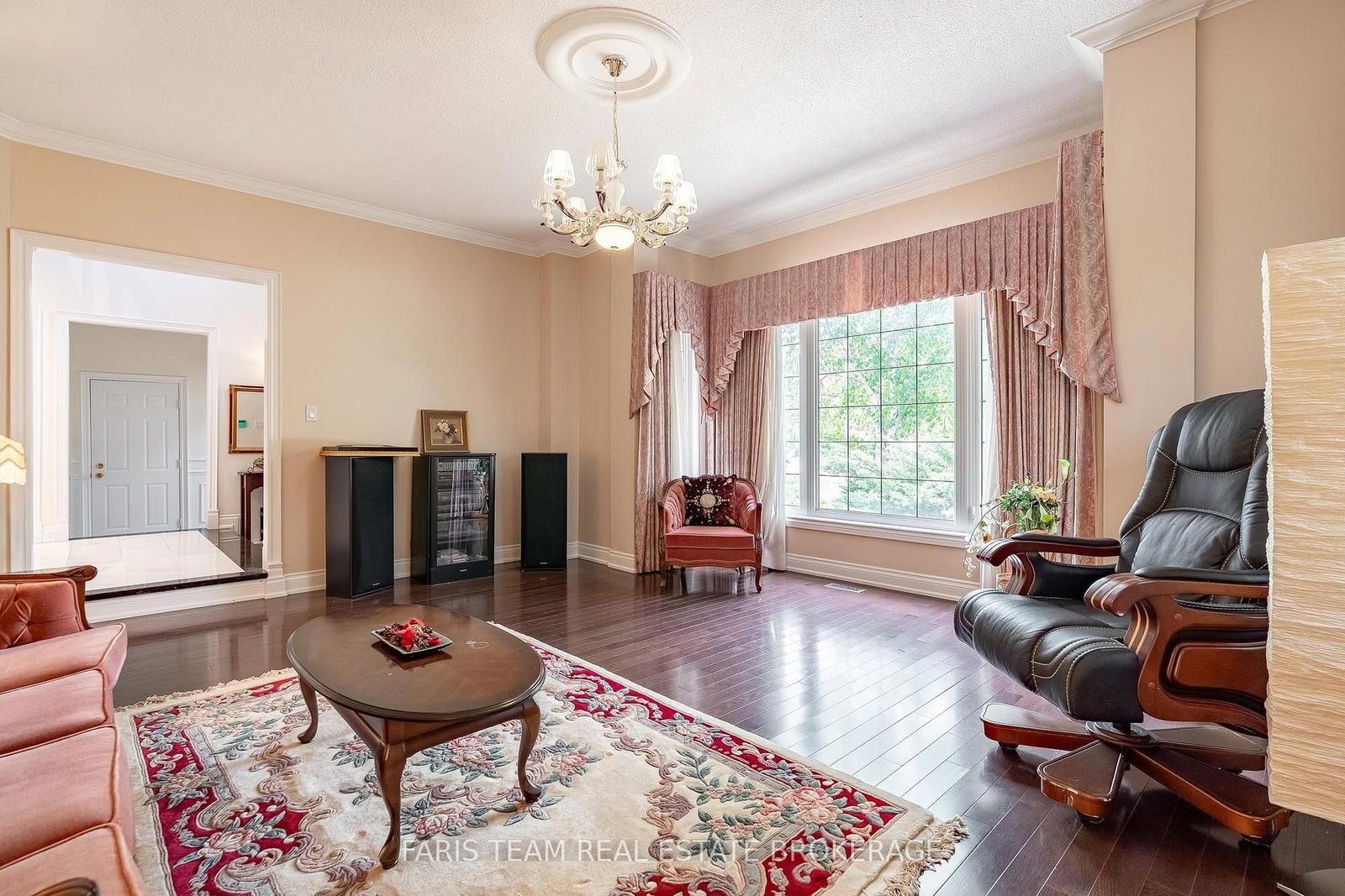 15 Clarendon Drive • Richmond Hill, ON photo 14