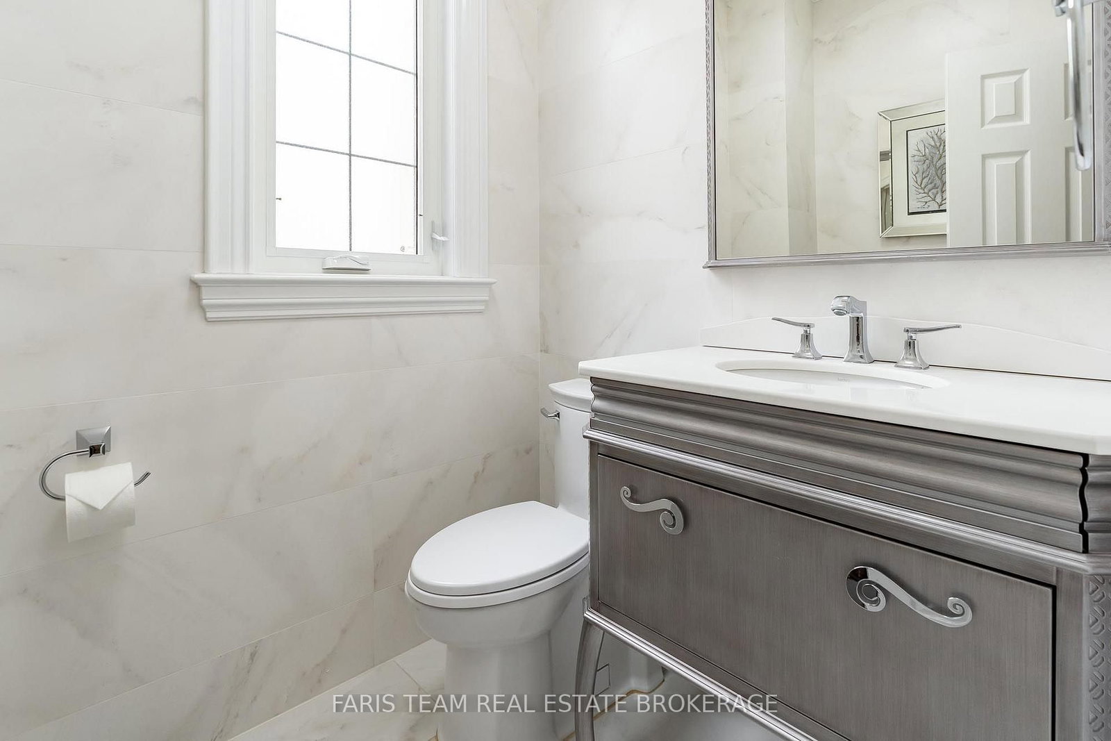 15 Clarendon Drive • Richmond Hill, ON photo 16