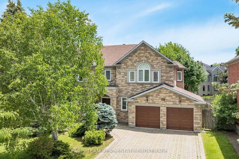 15 Clarendon Drive