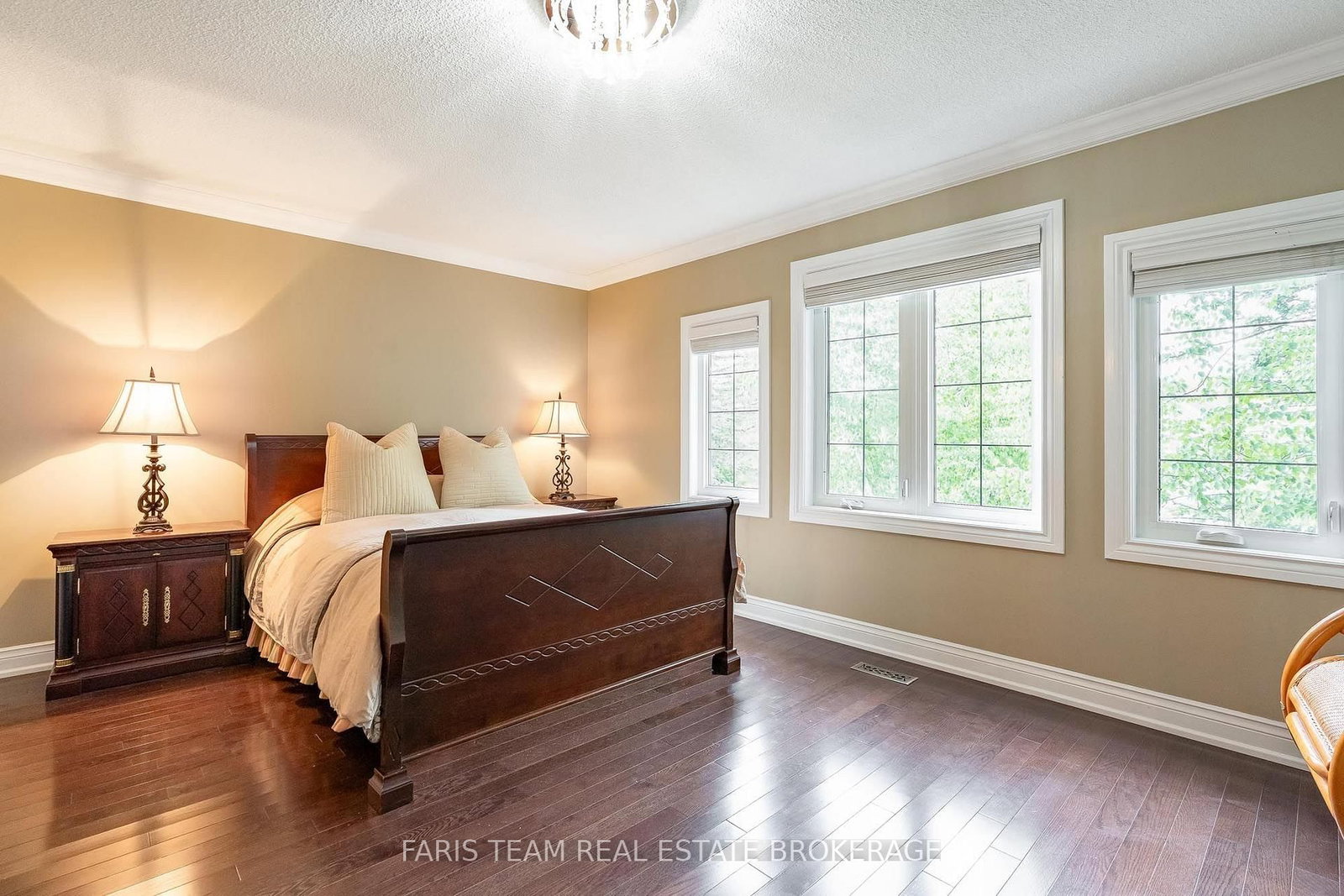 15 Clarendon Drive • Richmond Hill, ON photo 24