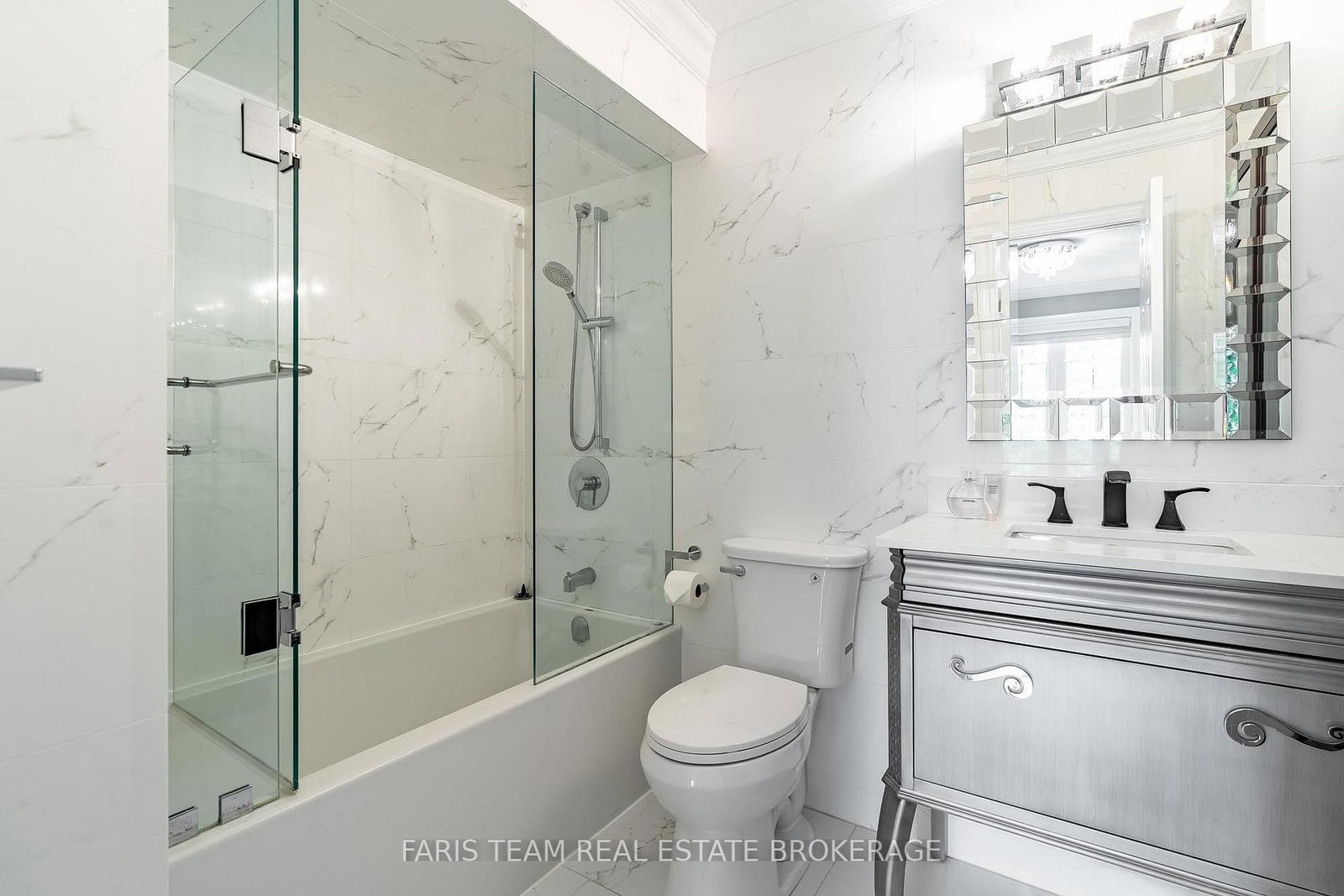 15 Clarendon Drive • Richmond Hill, ON photo 25