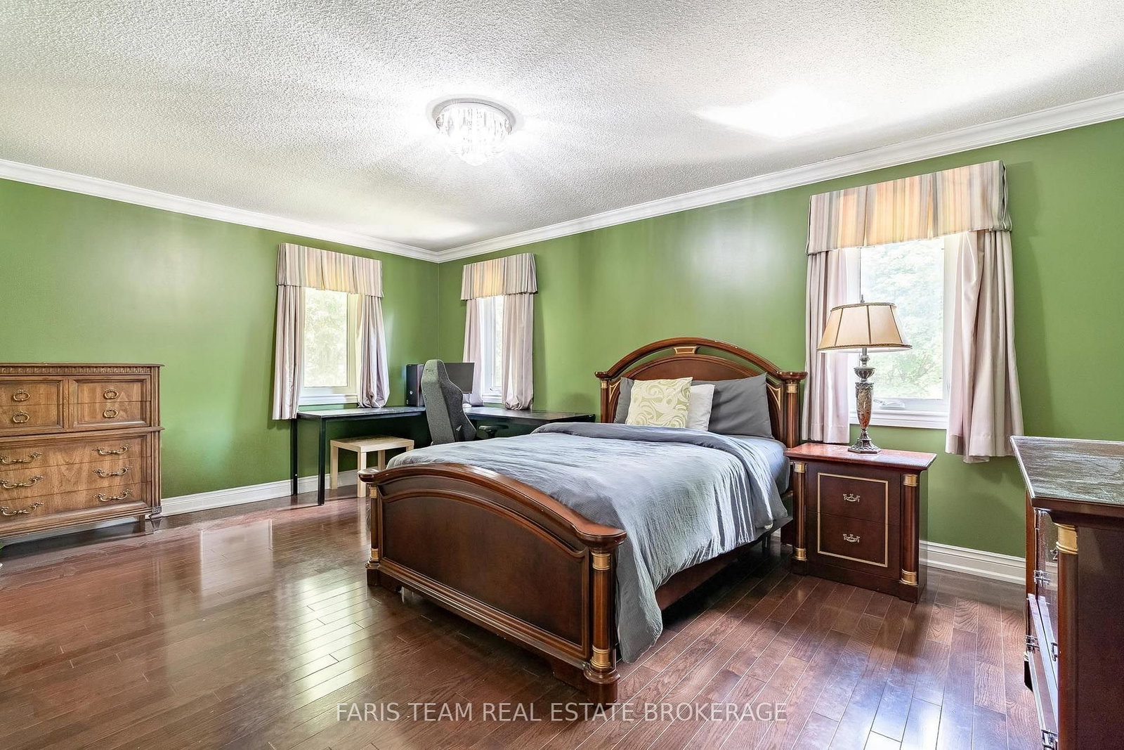 15 Clarendon Drive • Richmond Hill, ON photo 26