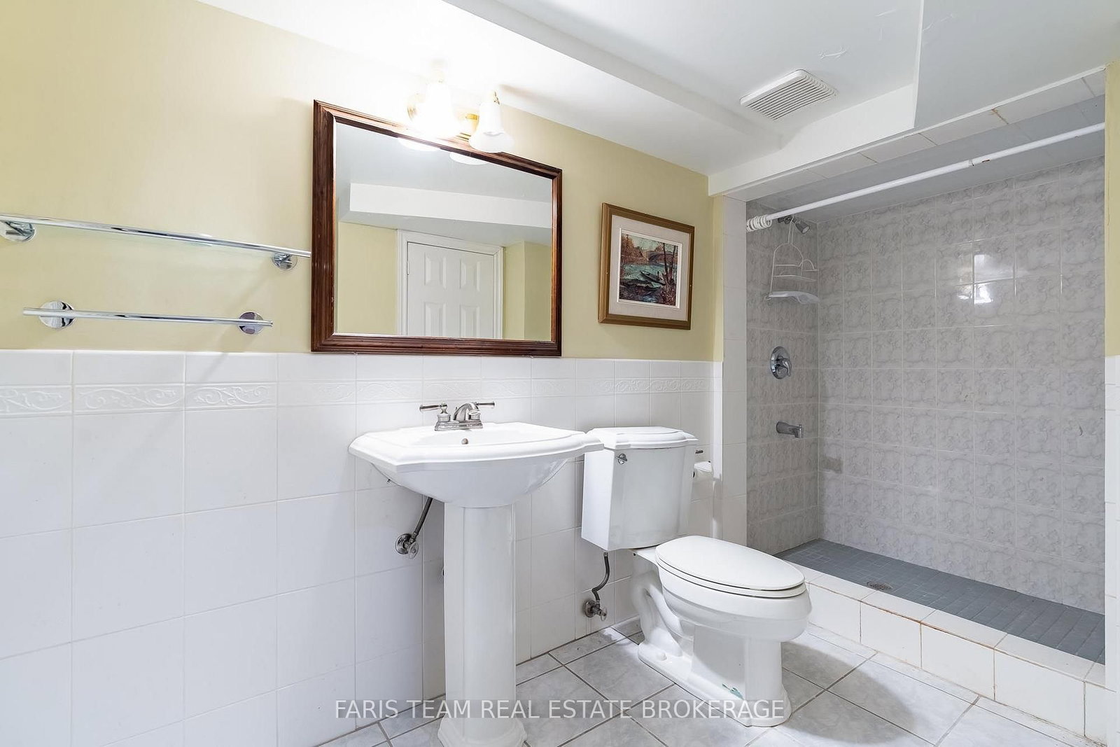 15 Clarendon Drive • Richmond Hill, ON photo 36