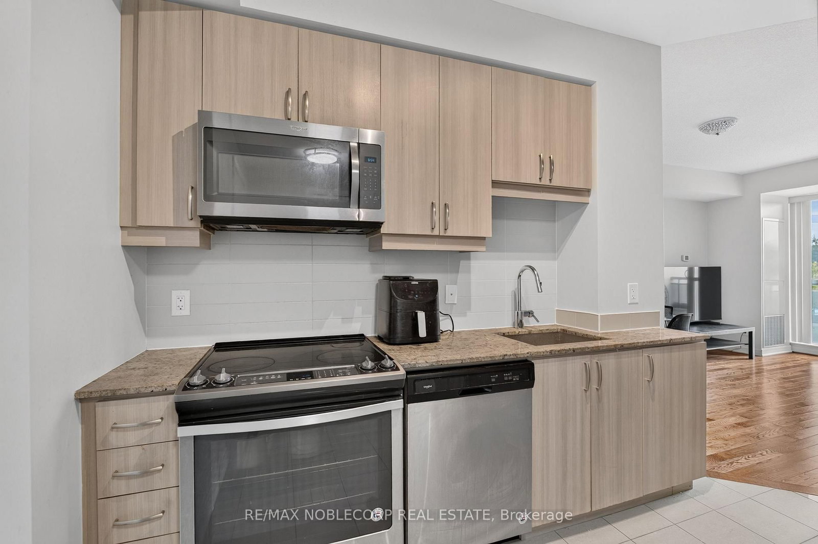 9191 Yonge Street • #206SW • Richmond Hill, ON photo 11