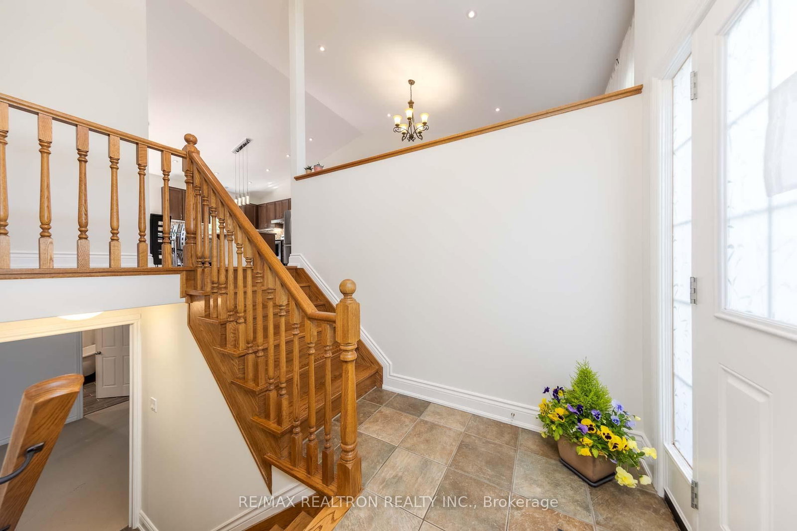 157B Silas Boulevard • Georgina, ON photo 6