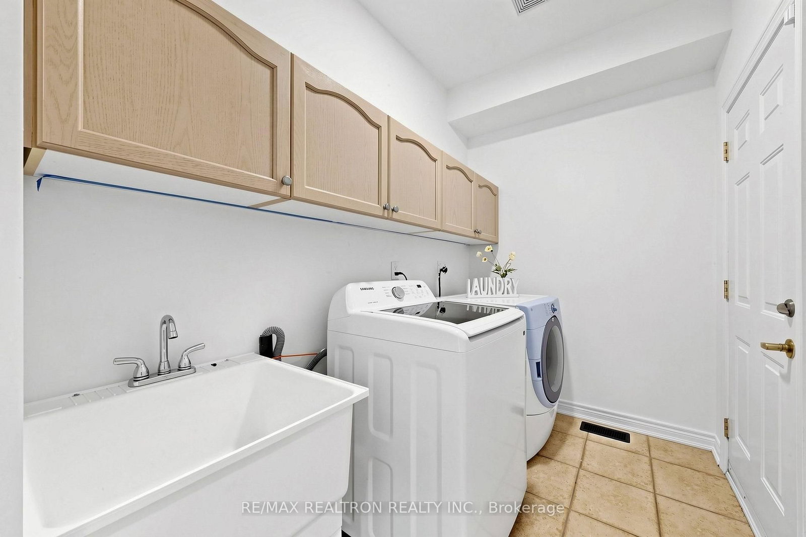 59 Dewpoint Road • Vaughan, ON photo 19