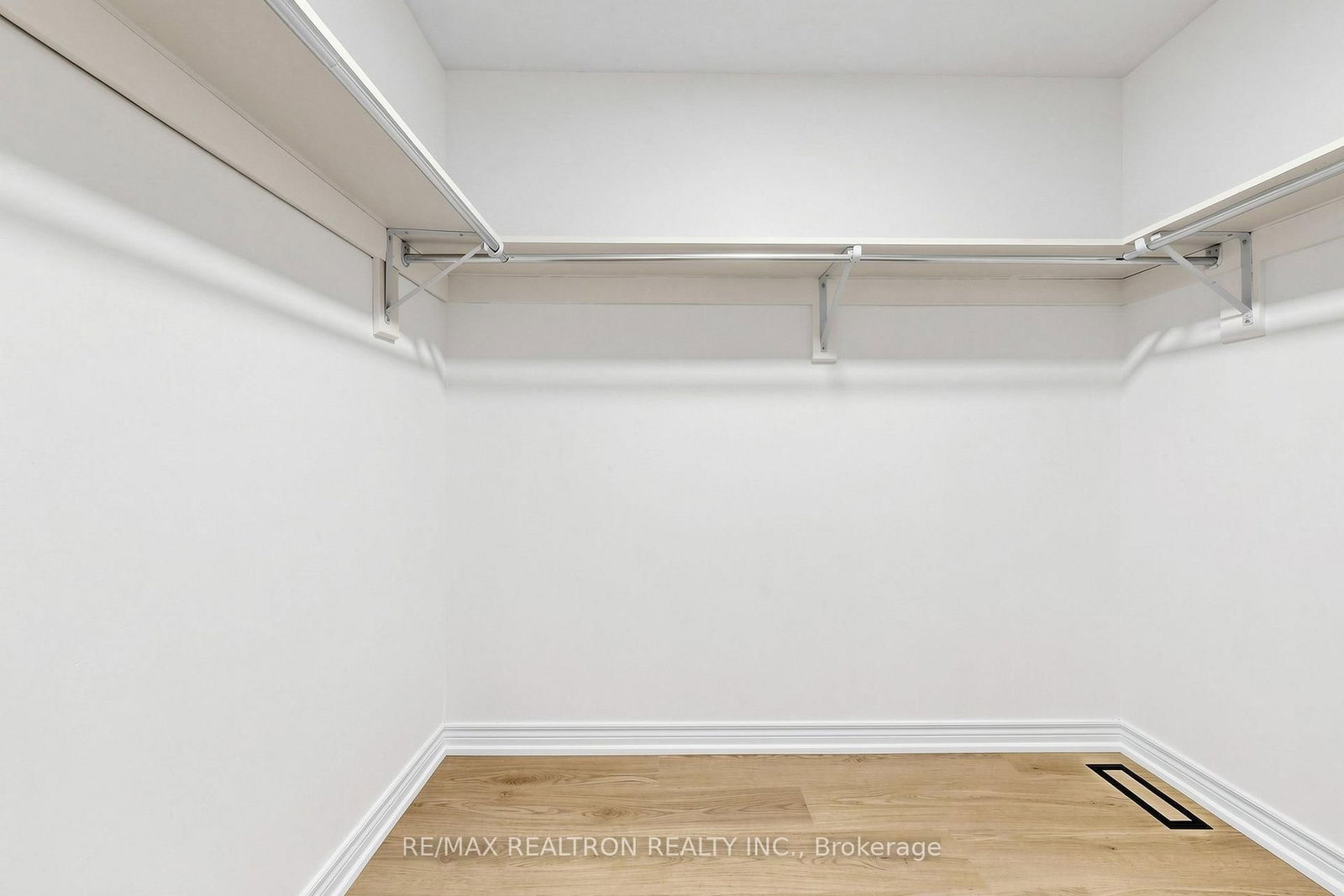 59 Dewpoint Road • Vaughan, ON photo 23