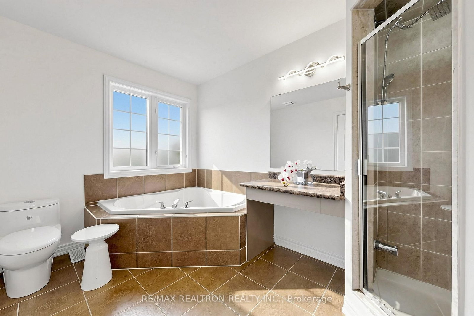59 Dewpoint Road • Vaughan, ON photo 25