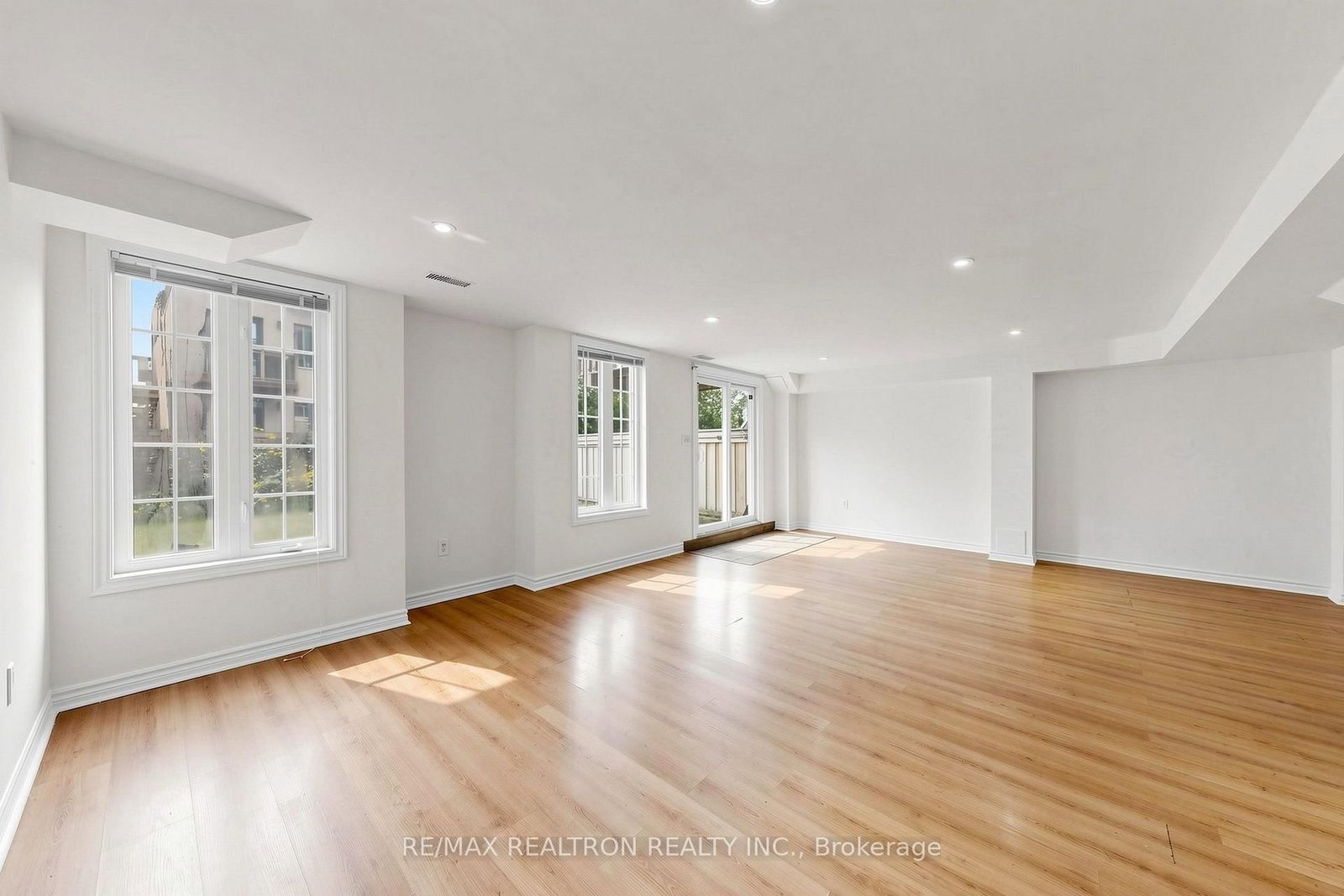 59 Dewpoint Road • Vaughan, ON photo 30