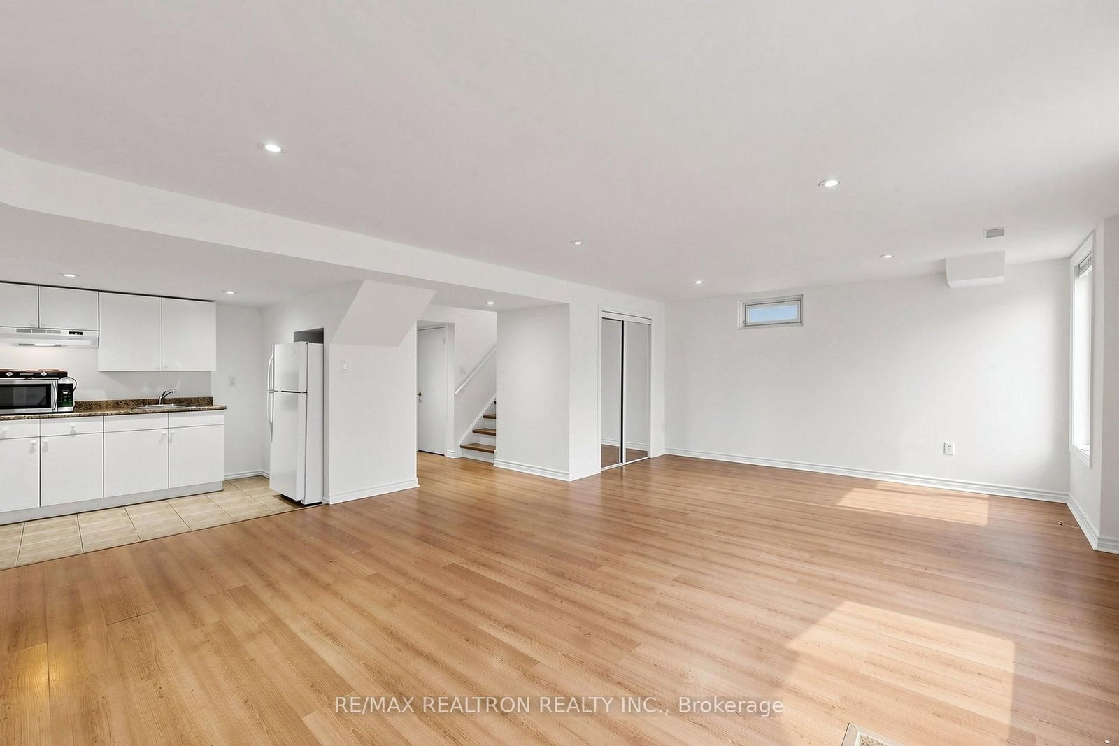 59 Dewpoint Road • Vaughan, ON photo 32