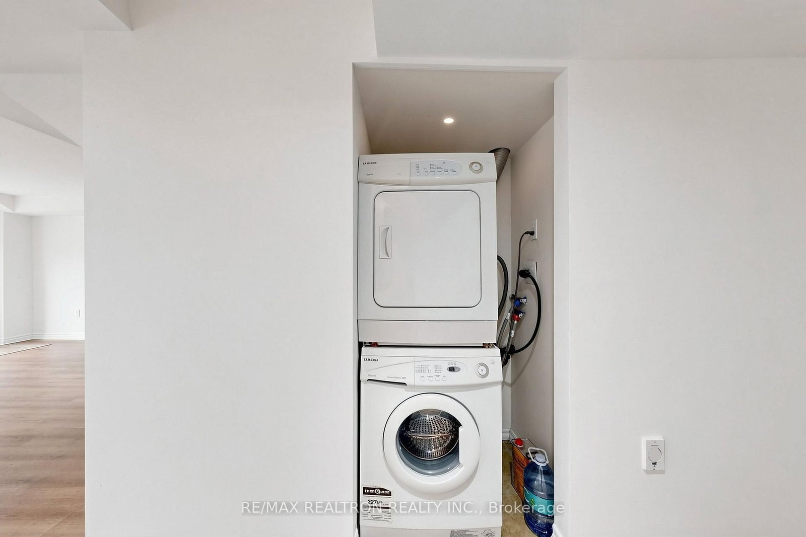 59 Dewpoint Road • Vaughan, ON photo 35