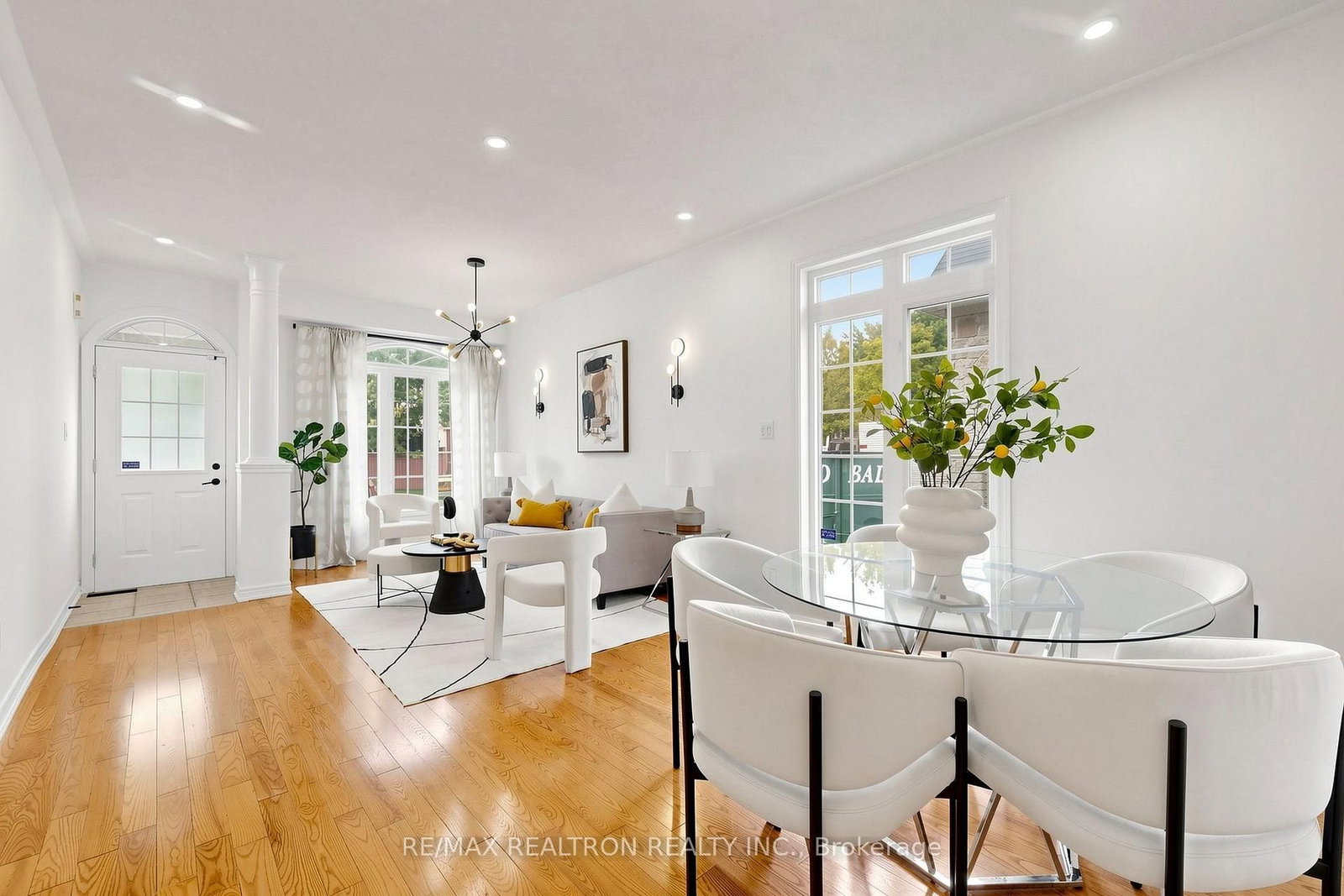 59 Dewpoint Road • Vaughan, ON photo 8