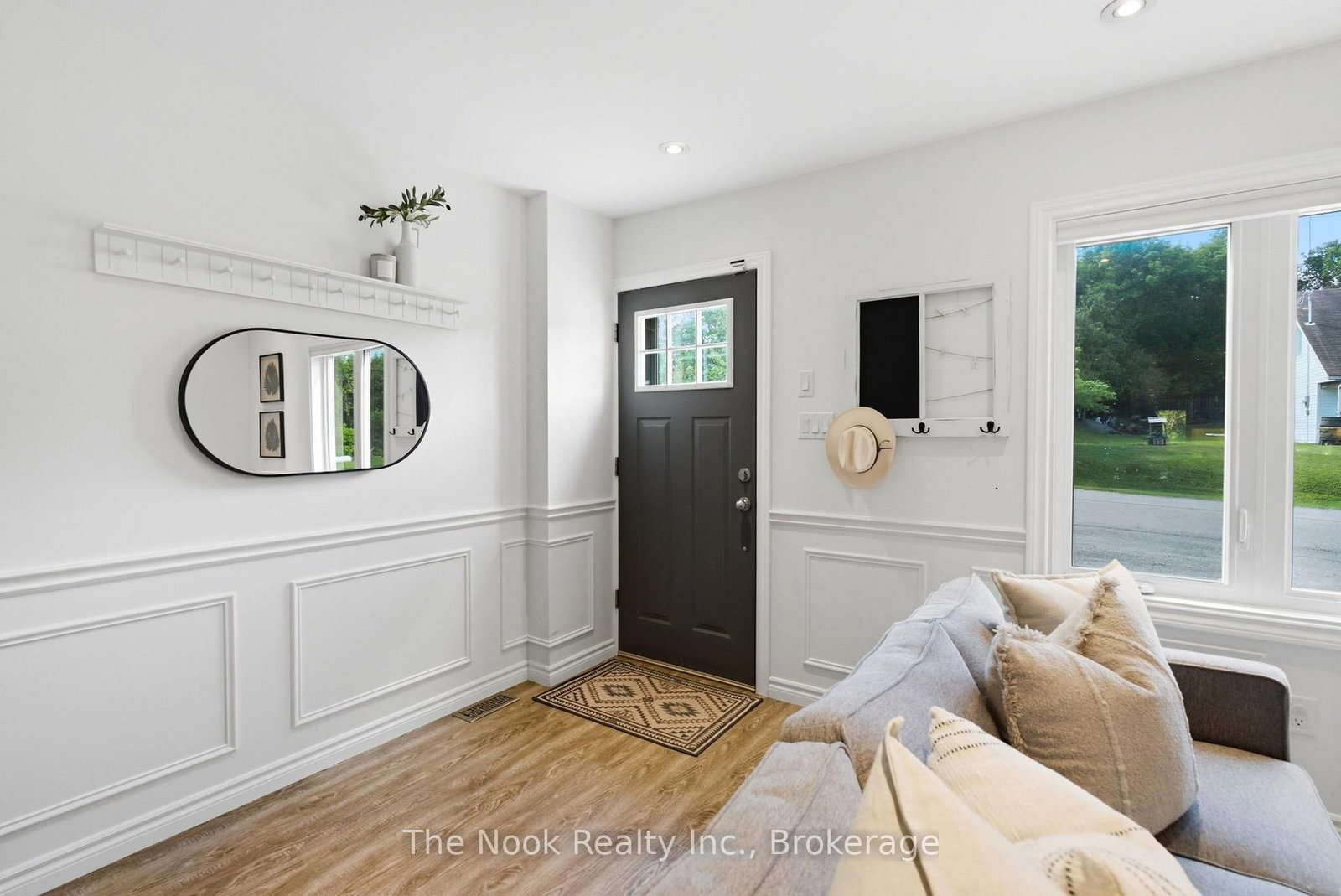 7168 Old Shiloh Road • Georgina, ON photo 2