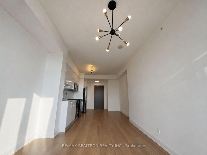 2535 - 7161 Yonge Street