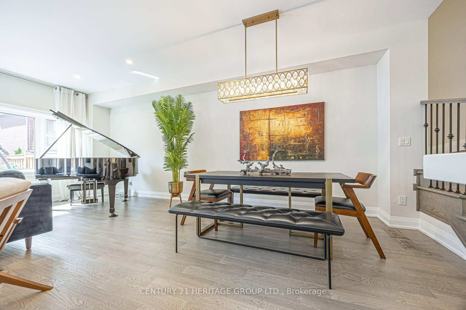 27 Lowther Avenue • Richmond Hill, ON photo 13