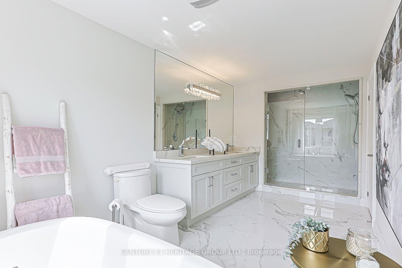27 Lowther Avenue • Richmond Hill, ON photo 26