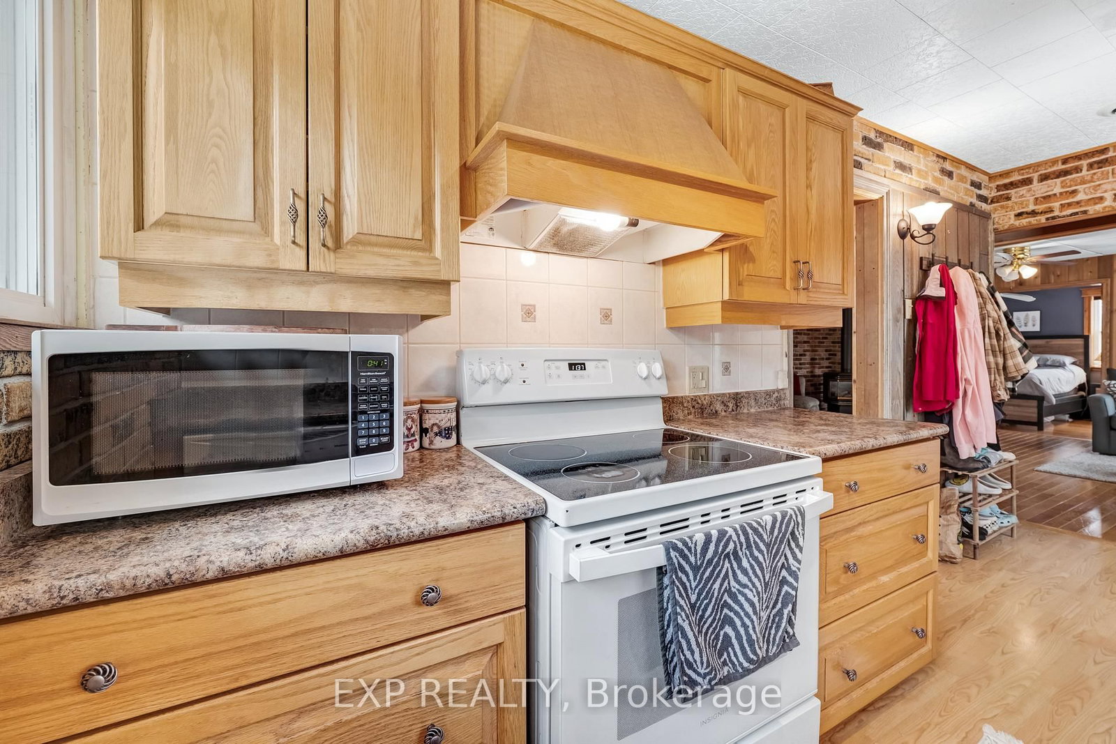 3909 Richview Road photo 9