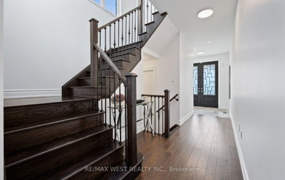 133 Rotondo Crescent • Vaughan, ON photo 3