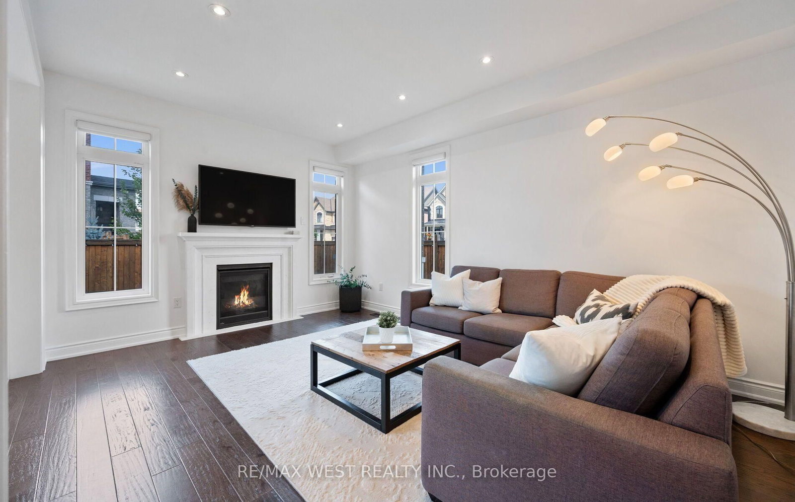 133 Rotondo Crescent • Vaughan, ON photo 6