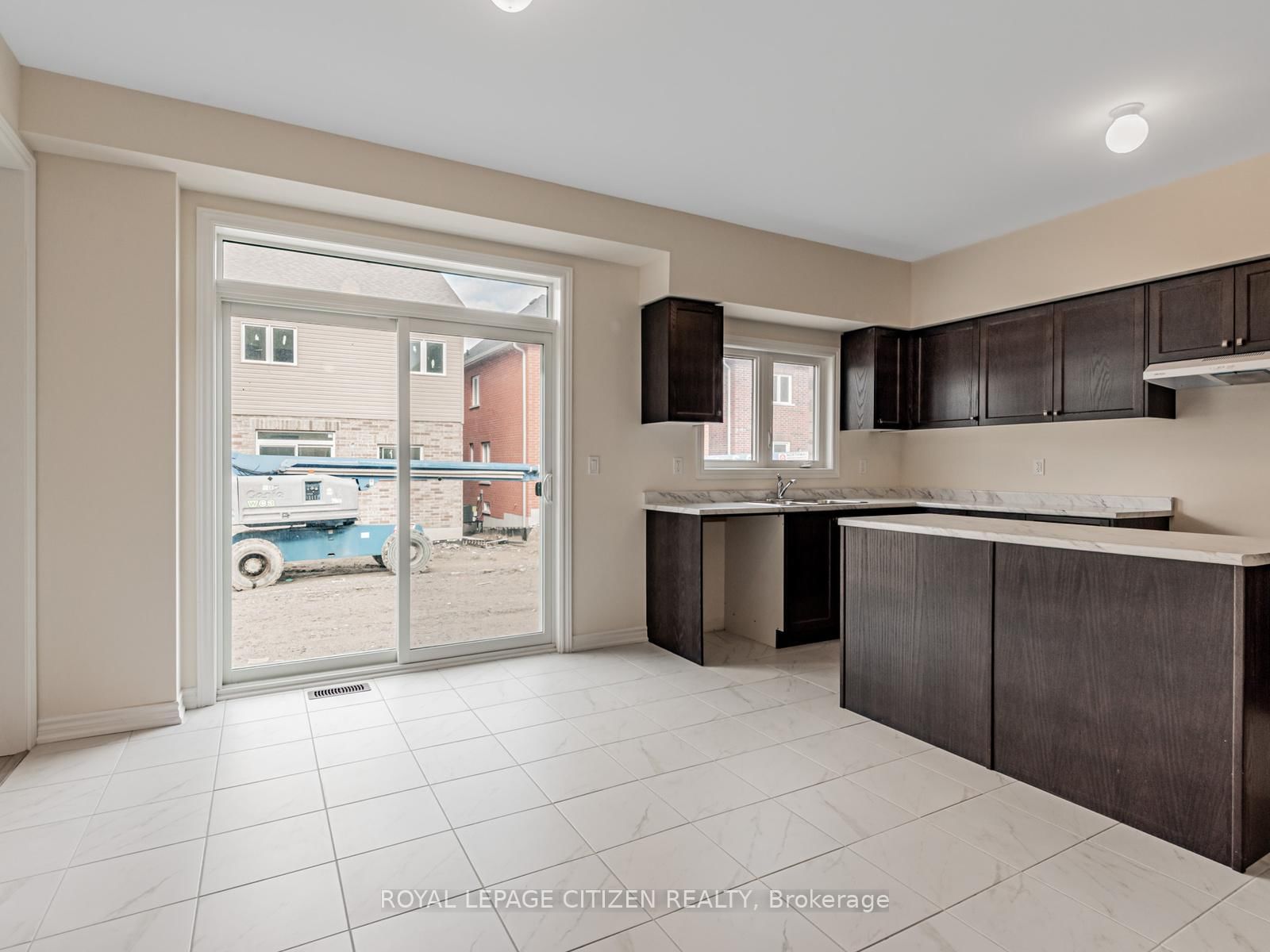 4 Heather Fullerton Road • Georgina, ON photo 13