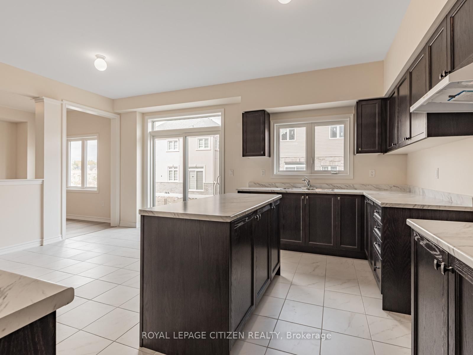 4 Heather Fullerton Road • Georgina, ON photo 8
