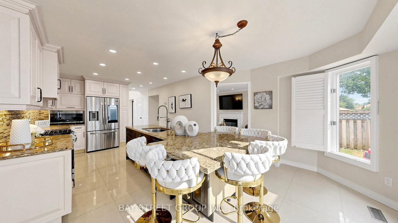 26 Kew Gardens • Richmond Hill, ON photo 11