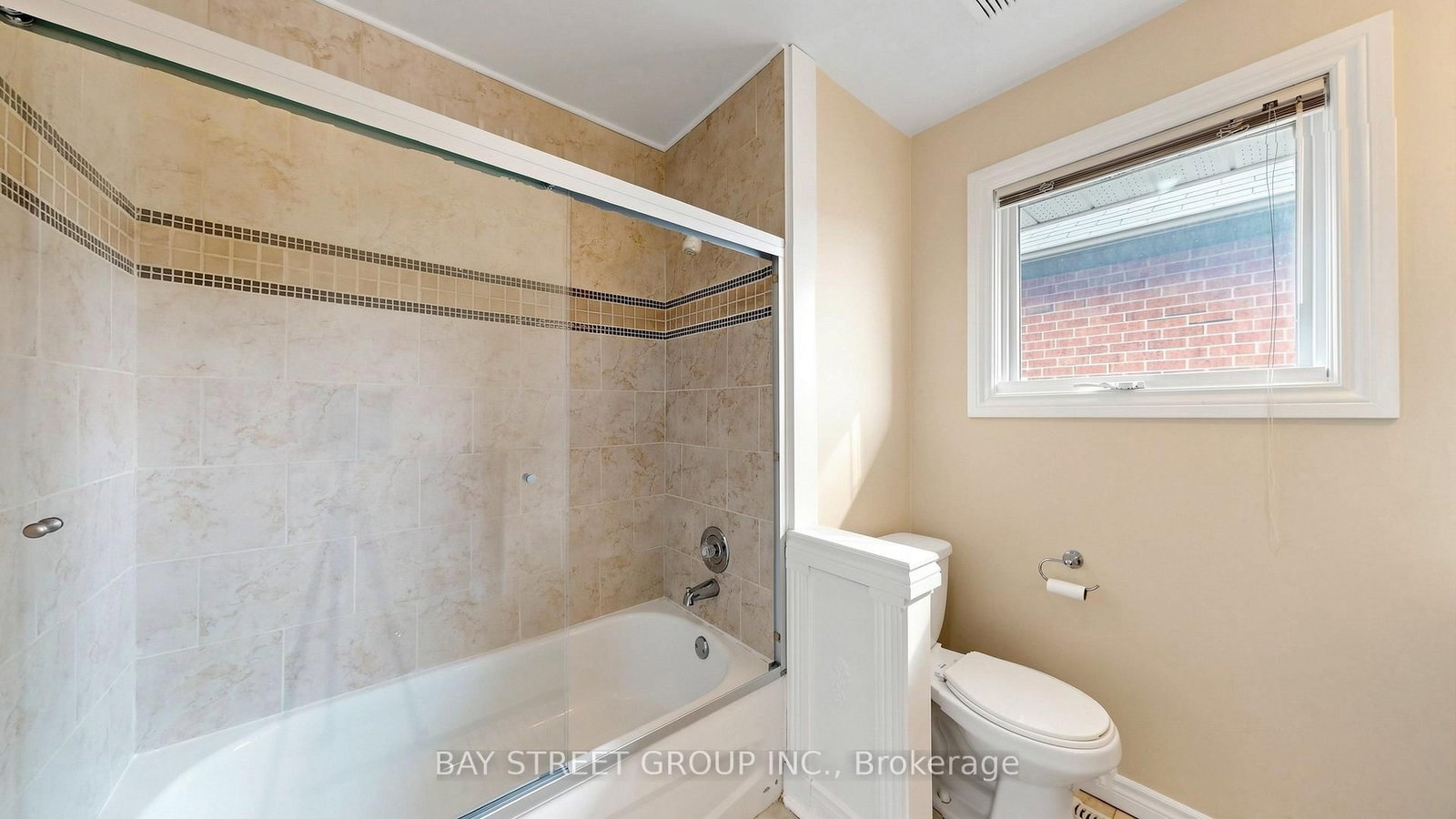 26 Kew Gardens • Richmond Hill, ON photo 31