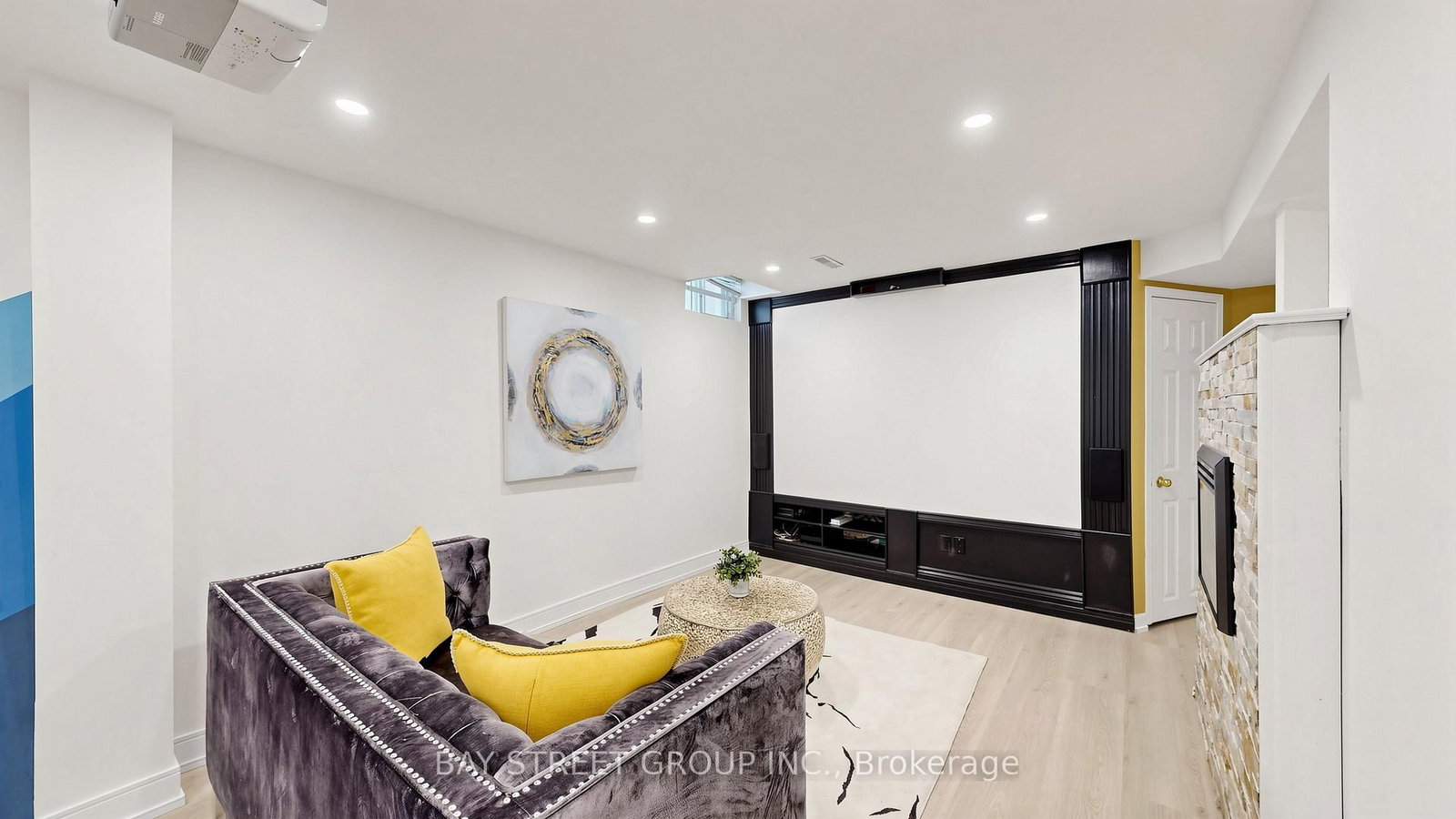 26 Kew Gardens • Richmond Hill, ON photo 35