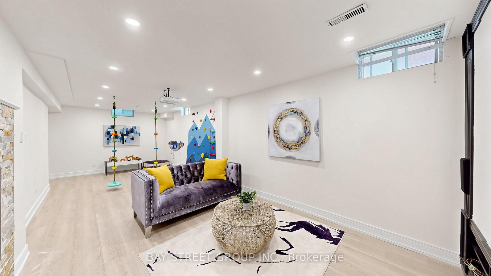 26 Kew Gardens • Richmond Hill, ON photo 39
