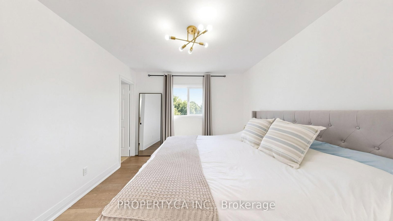 32 Hodgins Avenue • Georgina, ON photo 22