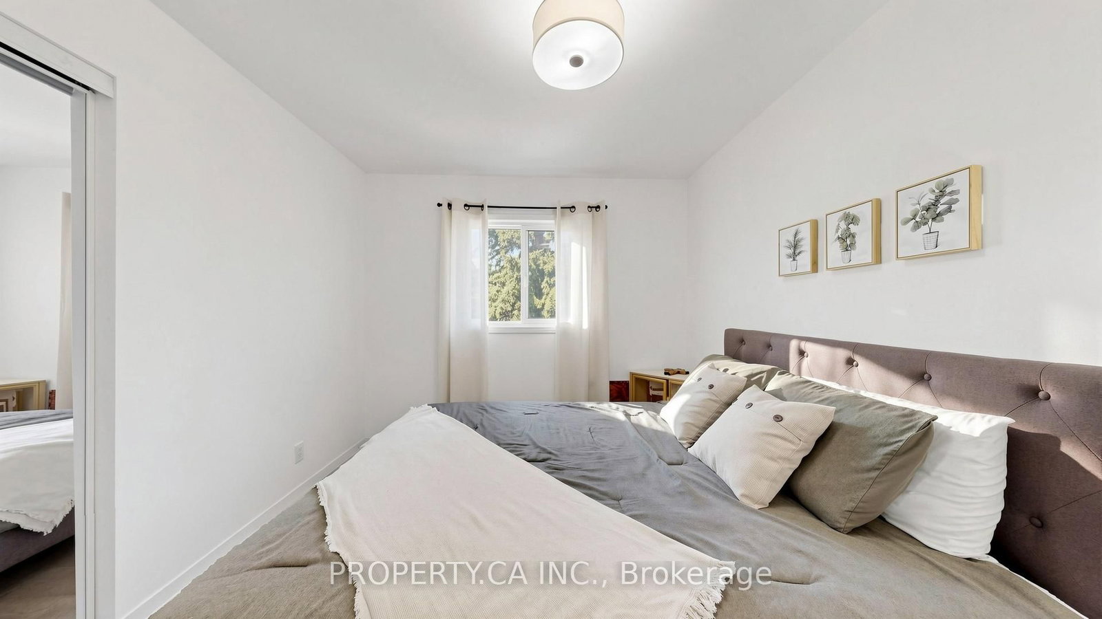 32 Hodgins Avenue • Georgina, ON photo 28