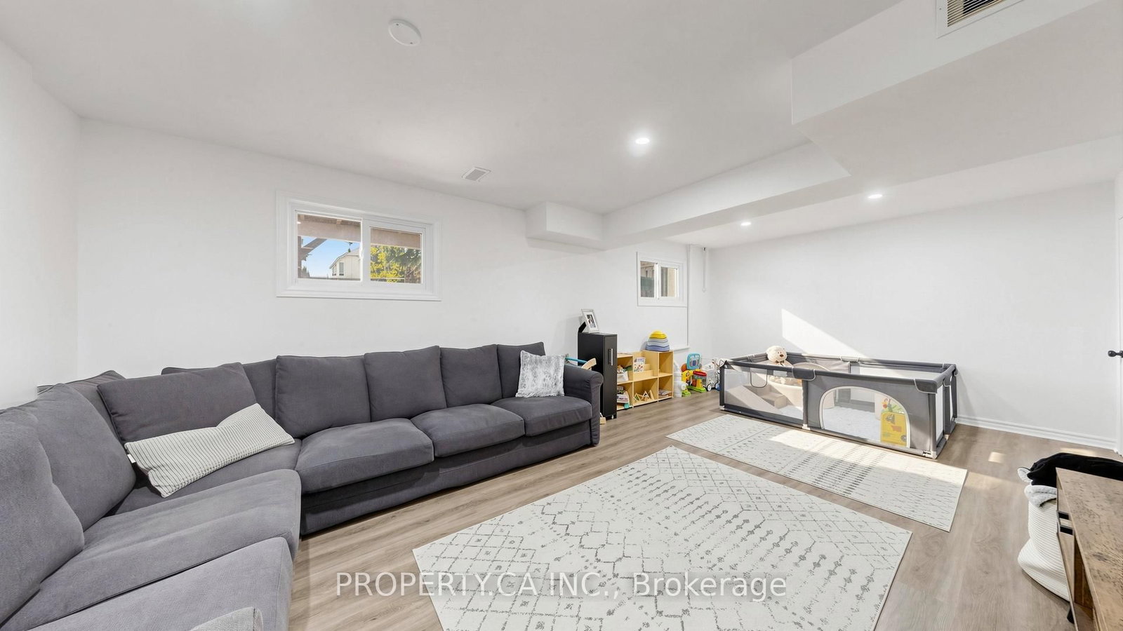 32 Hodgins Avenue • Georgina, ON photo 41