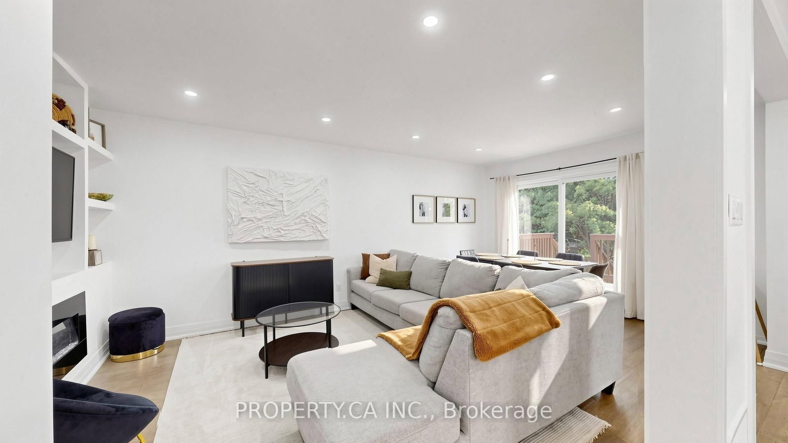 32 Hodgins Avenue • Georgina, ON photo 6