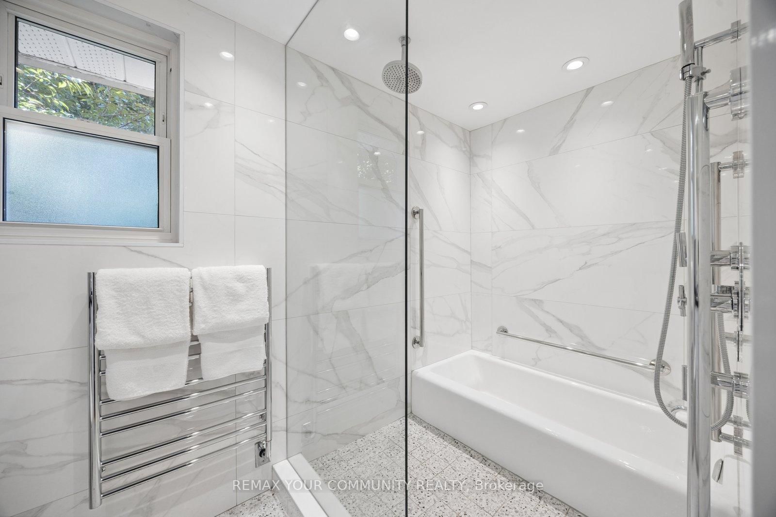 238 Mill Street • Richmond Hill, ON photo 15