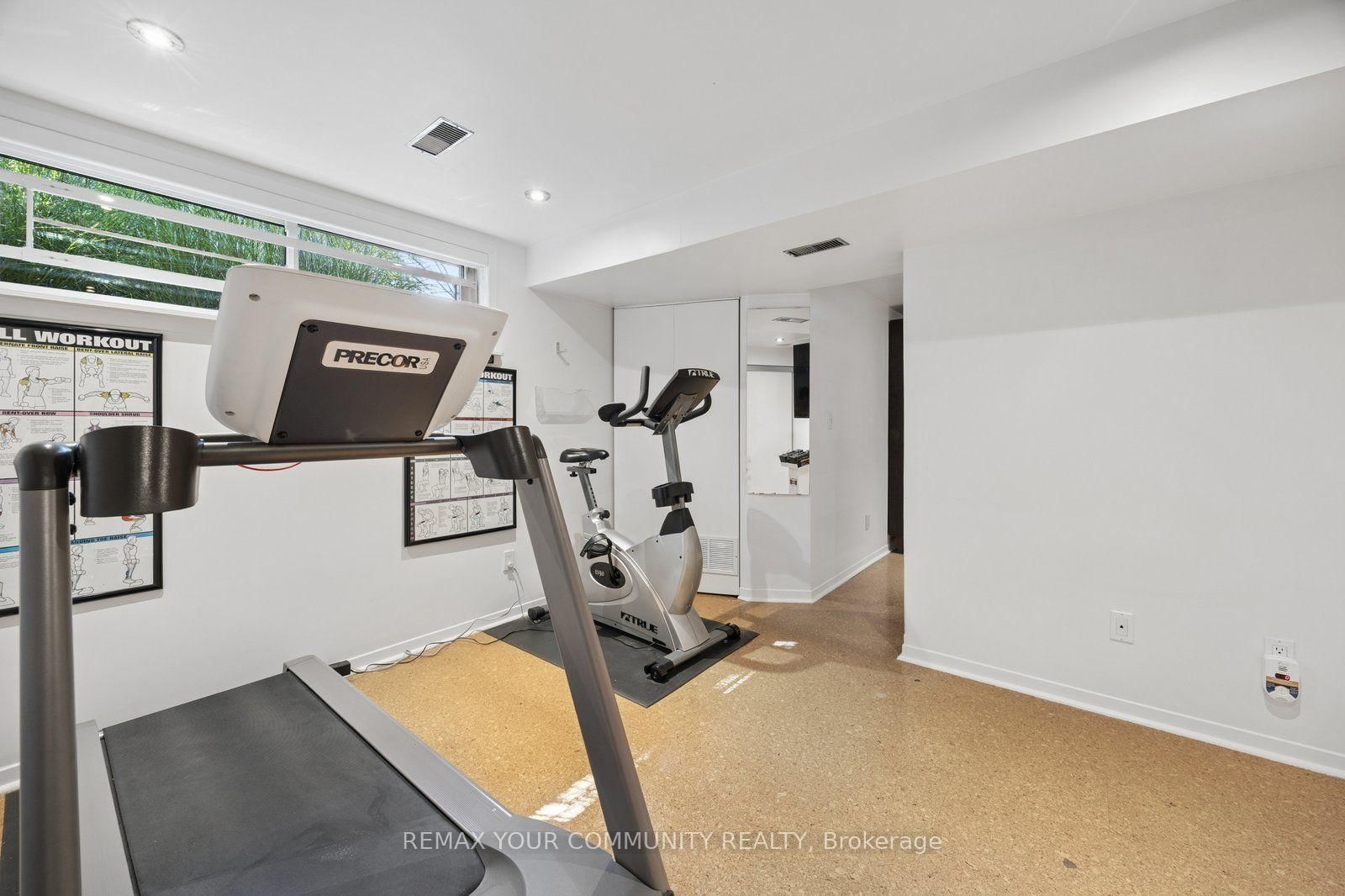 238 Mill Street • Richmond Hill, ON photo 22