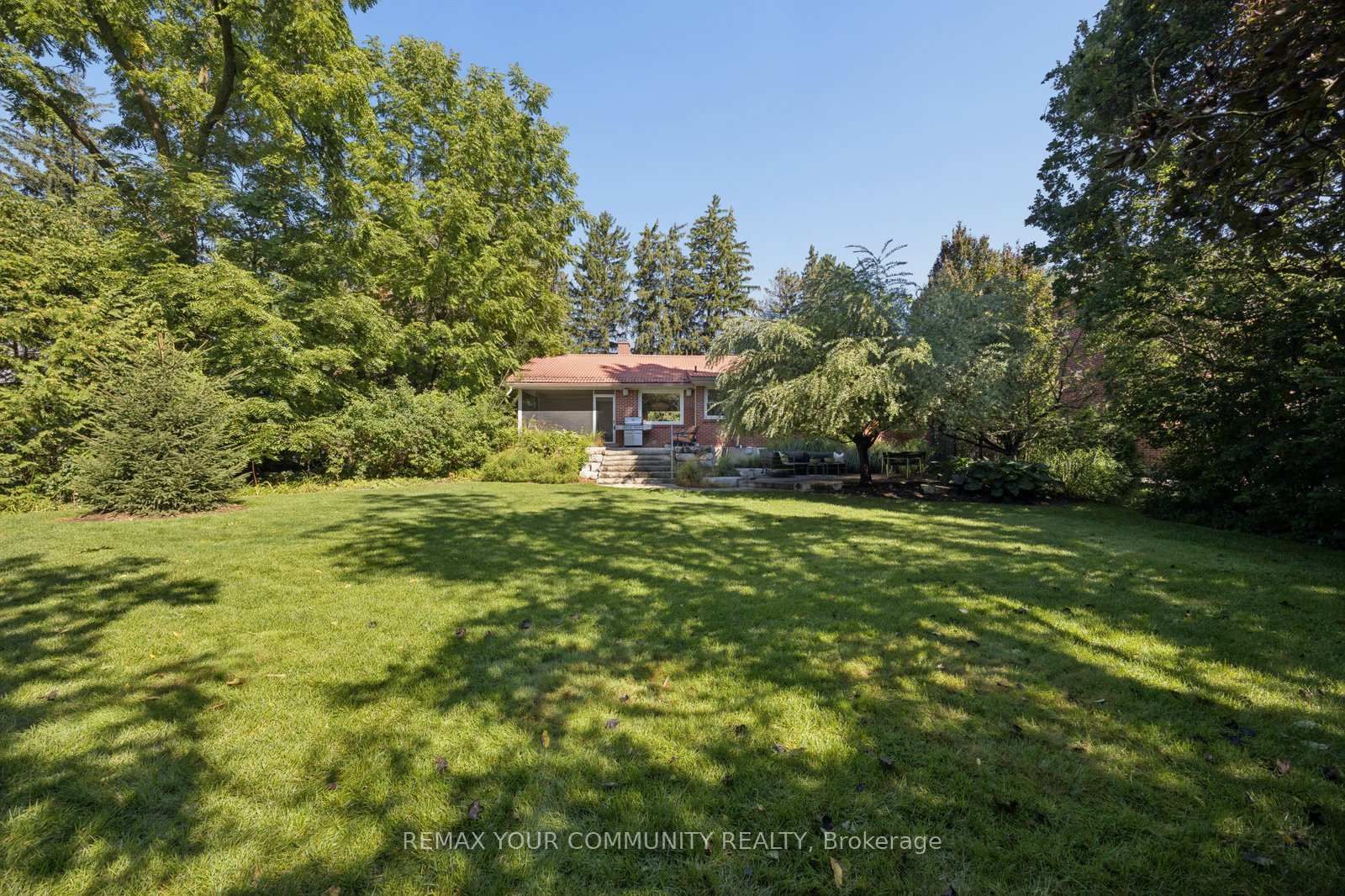 238 Mill Street • Richmond Hill, ON photo 31