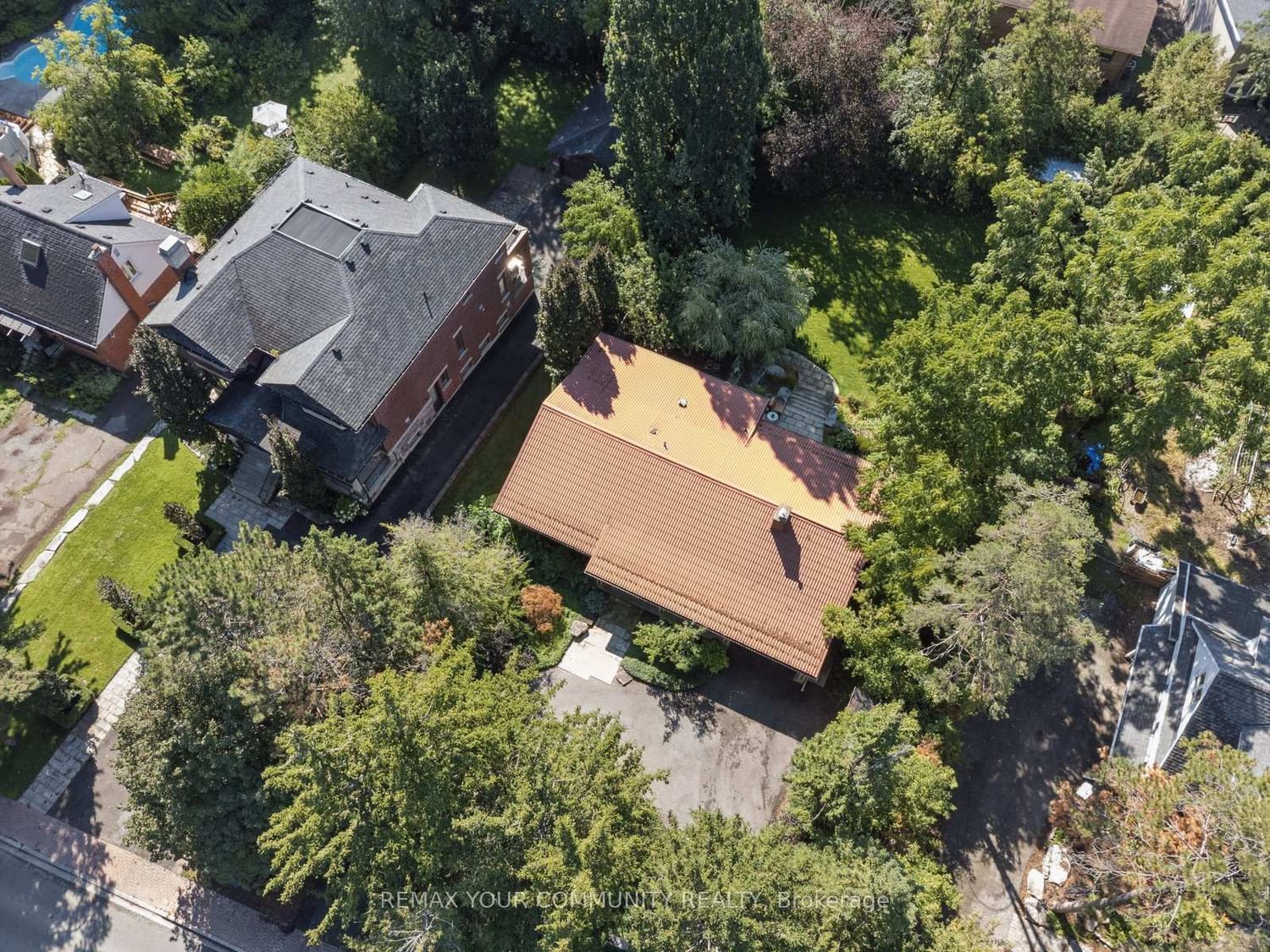 238 Mill Street • Richmond Hill, ON photo 32